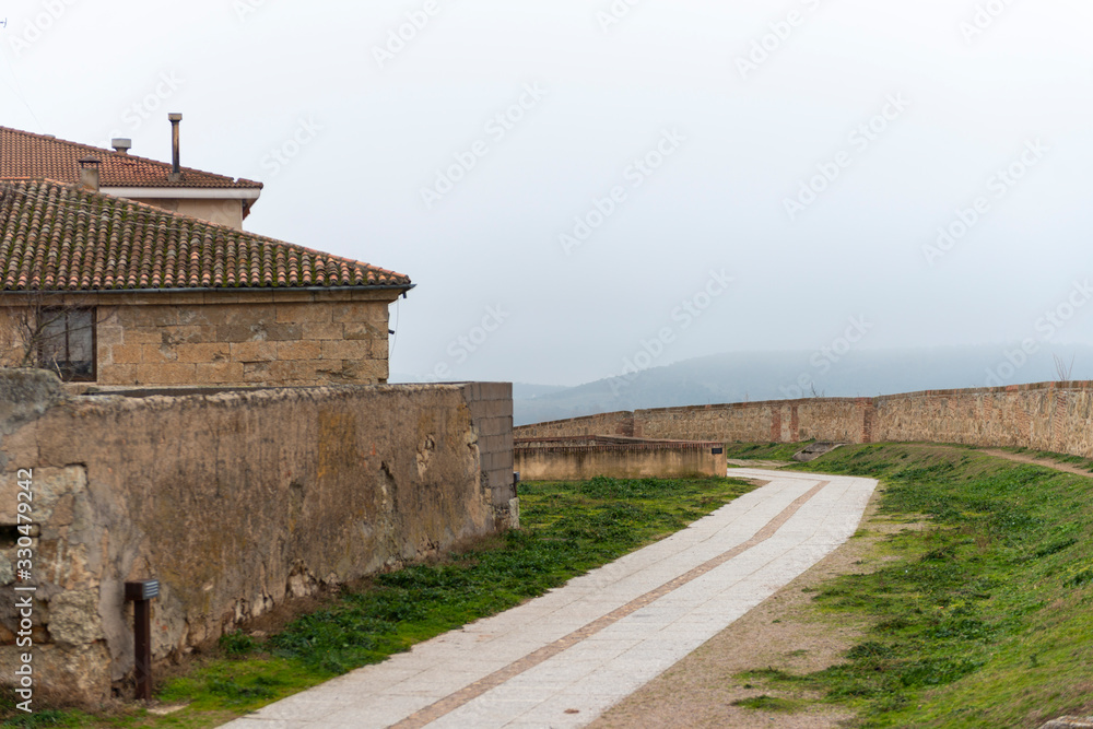 CIUDAD RODRIGO DETALLES MURALLA ADARVE 2018 CIUDAD RODRIGO DETALLES MURALLA ADARVE 2018