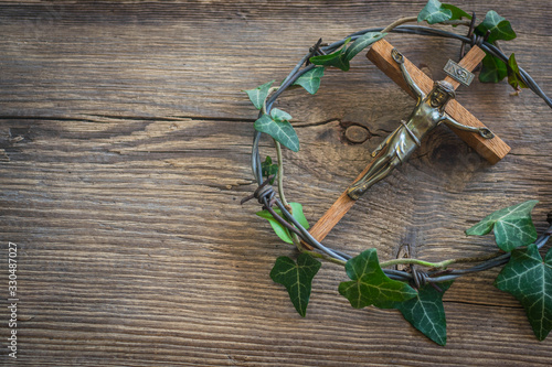 the crown of thorns and the cross of Jesus Christ