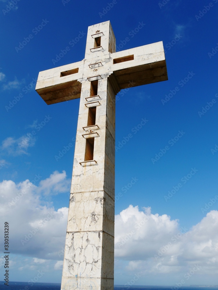 Croix sur la pointe des colibris à la Pointe des châteaux en Guadeloupe