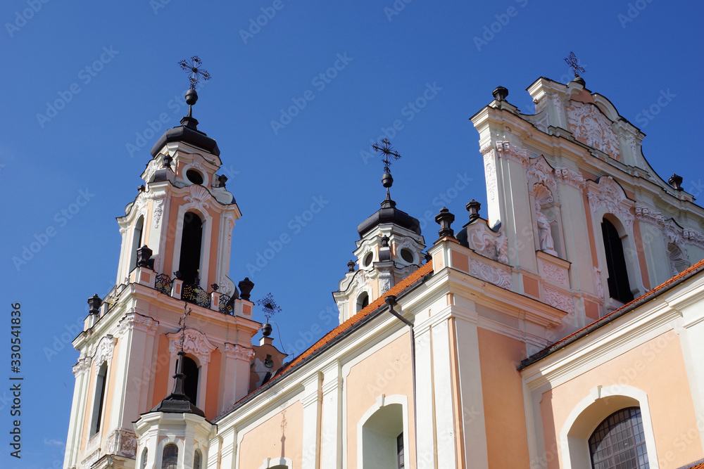 Fototapeta premium Eglise baroque de Sainte-Catherine, Vilnius, Lituanie