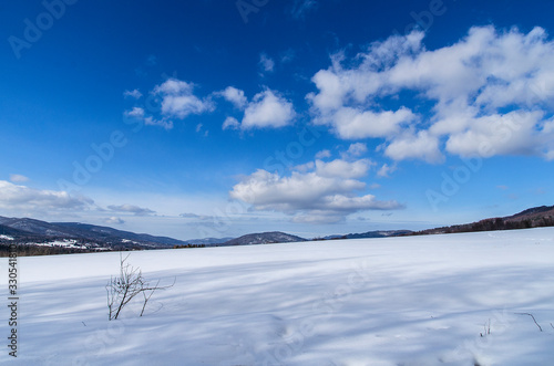 Fototapeta Naklejka Na Ścianę i Meble -  Bieszczady zimą 