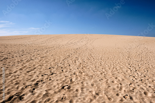 Dunas de arena desérticas