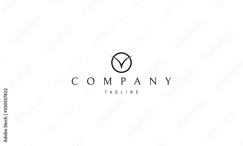 Obraz premium Vector logo on which an abstract image of a flying gull on a background of the sun.