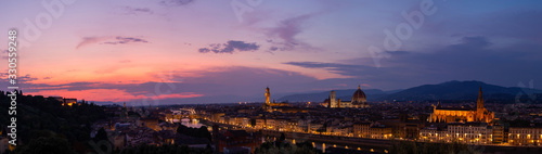 Florenz am Abend  Toskana  Italien