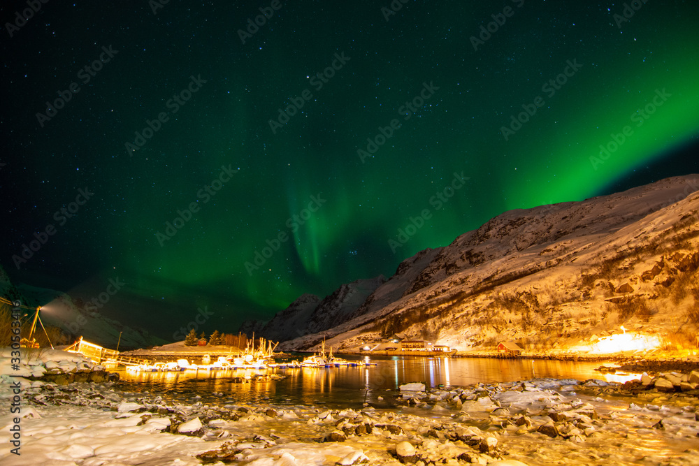 Polarlicht, Hafen Ersfjordbotn, Norwegen