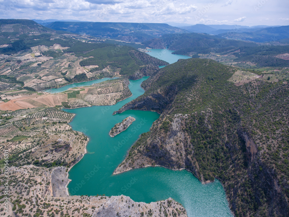 Fototapeta premium incegiz arapapisti canyon and kemer lake