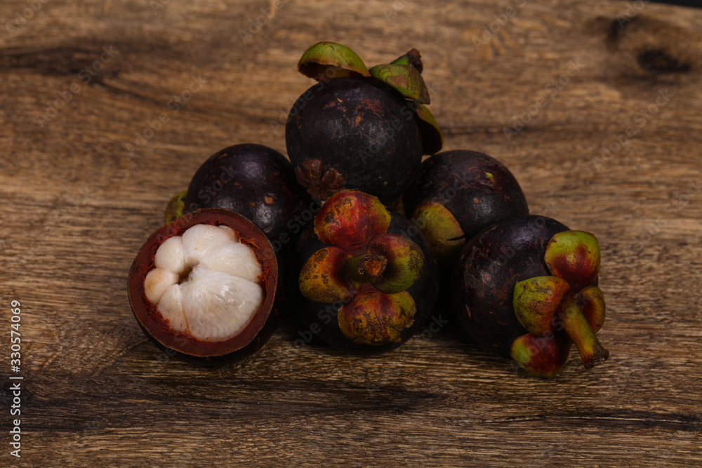 Sweet delicous exotic fruit - Mangosteen Sweet delicous exotic fruit - Mangosteen