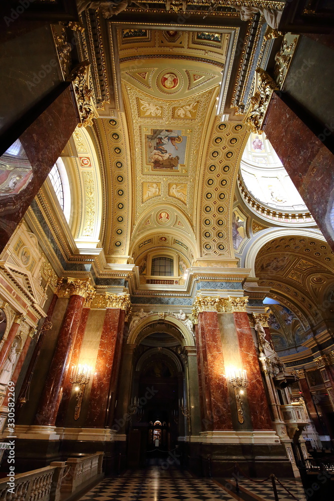  Saint Basilica Stefan in Budapest
