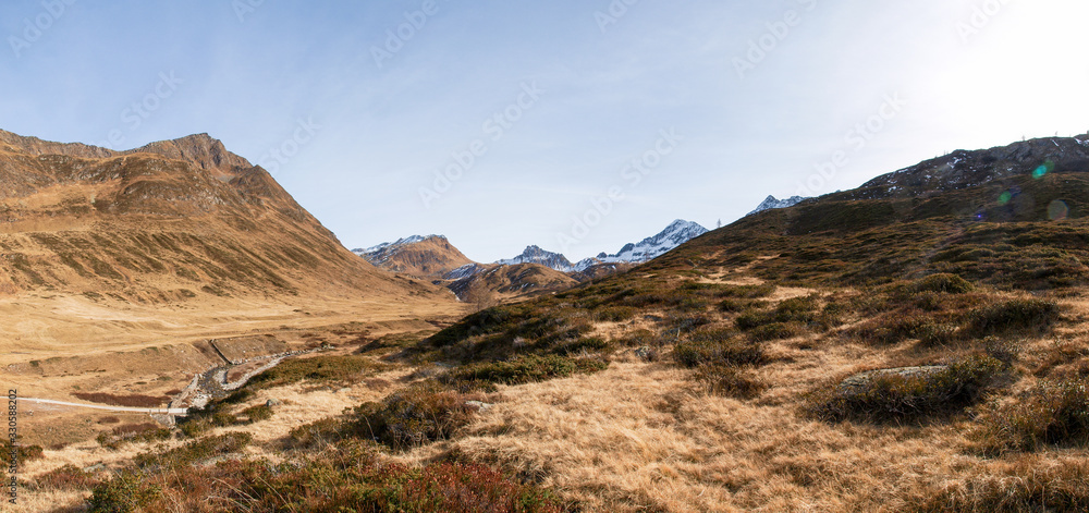 Lakes Ritom, Cadagno, Tom in the autumn