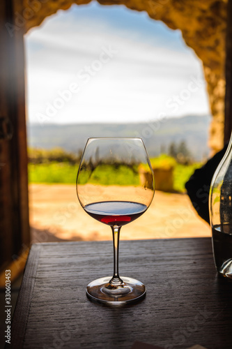 Принти на полотні Meeting sunrise with wine