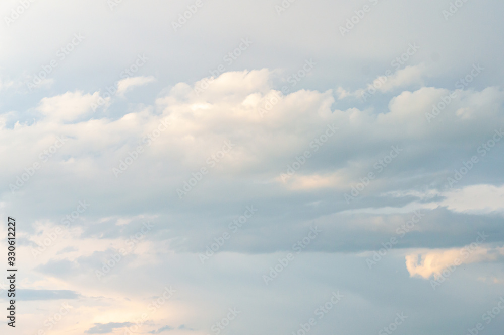 Obraz premium Blue sky background with clouds