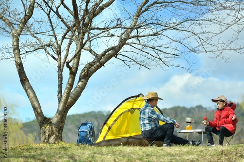 早春のキャンプ
