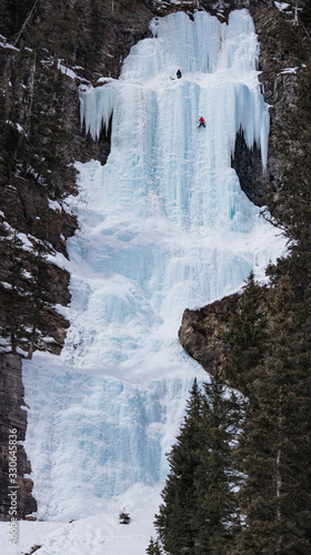 ice climbing lake louise