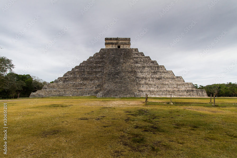 Pyramids of Chichen Itza, Kukulkan Pyramid, Mayan Civilization