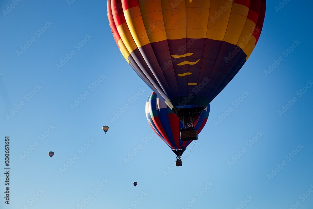 Fototapeta premium The ballon event almost didn't happen. The winds were cancelled most of the weekend and I was busy making alternate plans so my weekend trip wouldn't be a loss. The final morning the day was beautiful