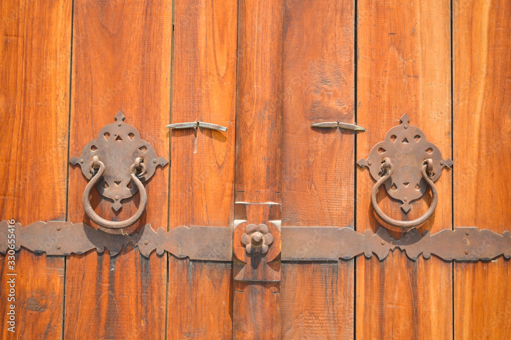 historical fort door knockers of seven toms in india 