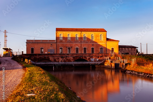 Idrovora Motta, Bonifica Polesana. Opera idraulica in provincia di Rovigo. Polesine, Italia.