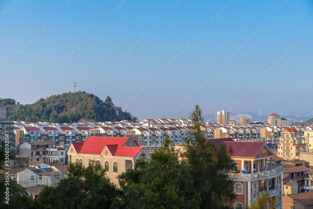 Fototapeta premium Beautiful coastal town with picturesque scenery