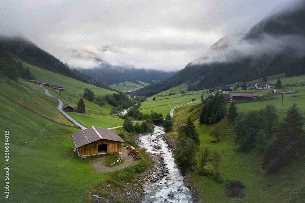 Obraz premium Austria Drone