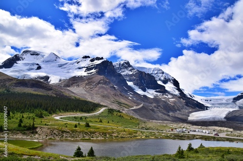 Athabasca Glacier , Canada , Columbia Icefield , Icefields Parkway 