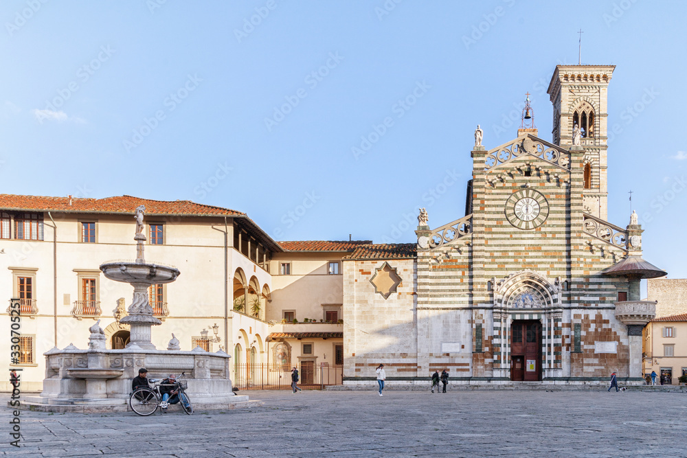 Piazza Duomo città di Prato
