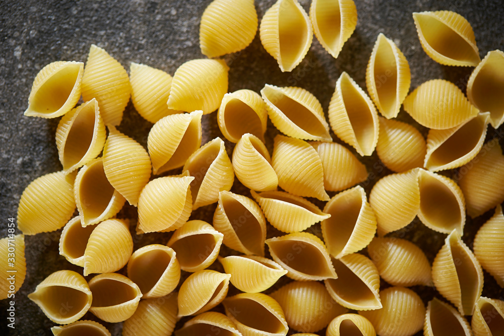 Dried conchigile pasta