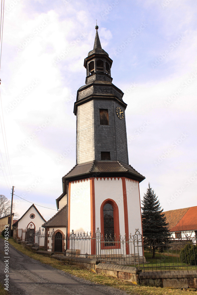 Dorfkirche im thüringischen Niederkrossen
