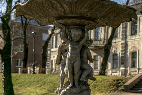 A fragment of the fountain. Figures of children © M.V.schiuma