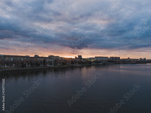 закат в городе с высоты, sunset in the city from above