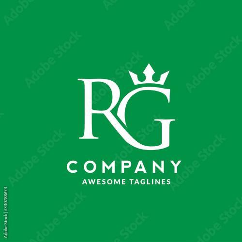 Obraz na płótnie elegant initial letter rg with crown logo vector, Creative Lettering Logo Vector Illustration