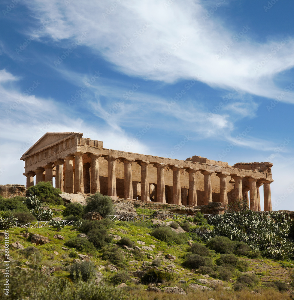 Agrigento, Italy, Temple of Concordia_01–valley of the temples