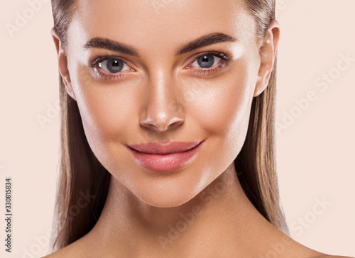 Foto Eyes lips nose woman healthy skin macro headshot beauty clean skin