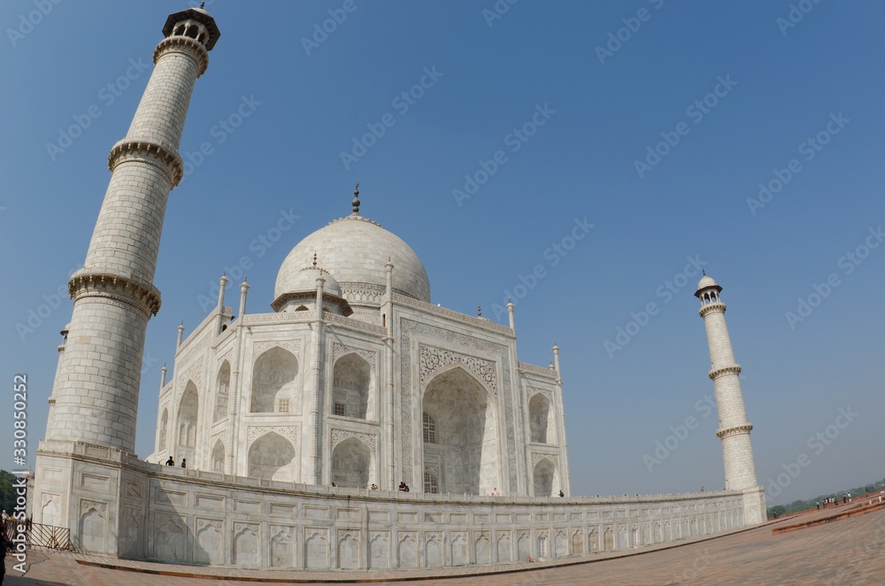 Fish eye view of the Taj mahal in India. 