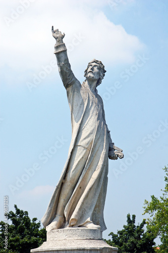  Statue of Ludovico Ariosto in Padova / Italy 