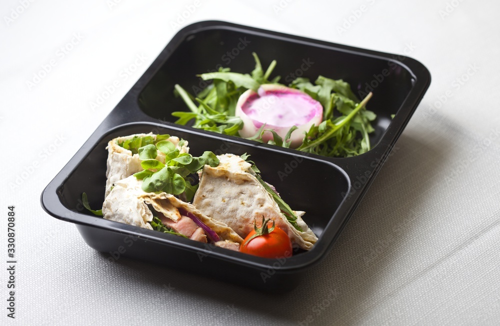 Zdrowa dieta pudełkowa sniadanie wraps salad obiad lunch box, na dowóz, na wynos, pełnowartościowy, zbilansowany fit posiłek na cały dzień Zdrowa dieta pudełkowa sniadanie wraps salad obiad lunch box, na dowóz, na wynos, pełnowartościowy, zbilansowany fit posiłek na cały dzień
