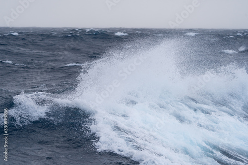 Breaking waves in the Drake Passage