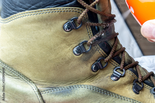 Shoe protection against water and moisture
