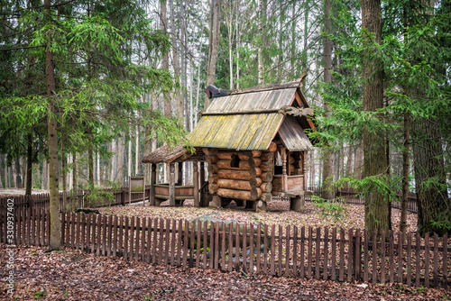 Дом на Курьих Ножках Wooden House on Chicken Legs in Abramtsevo
