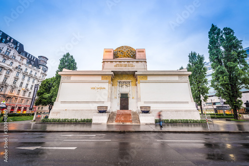 Valokuva The Vienna Secession Building in Vienna, Austria.
