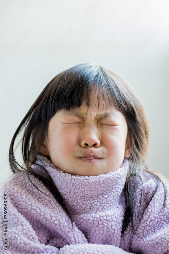 怒る可愛い子供 怒る可愛い子供