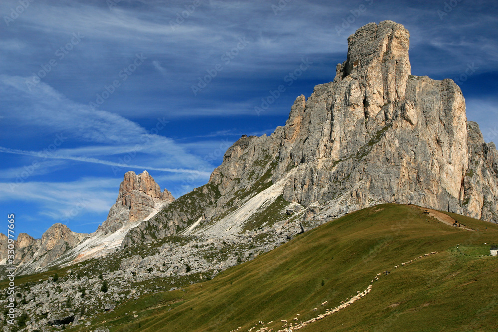 Obraz premium Giau pass and La Gusela peak, Nuvolau group, Dolomites, Italy