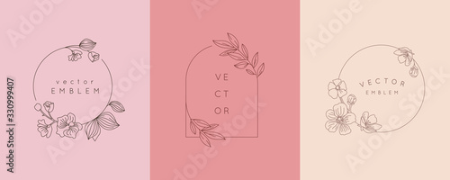 Obraz na plátne Vector logo design template and monogram concept in trendy linear style - floral