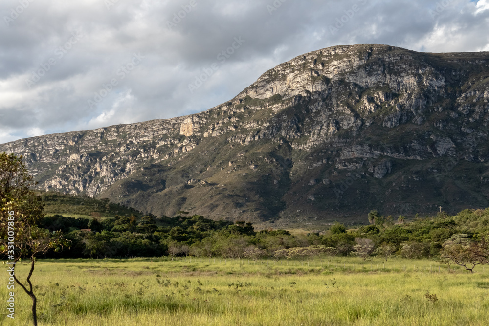 Rock formations, hills and vegetation of rupestrian fields, where their diversity is very high and many species are found, Serra do Cipó, Santana do Riacho, Minas Gerais, Brazil