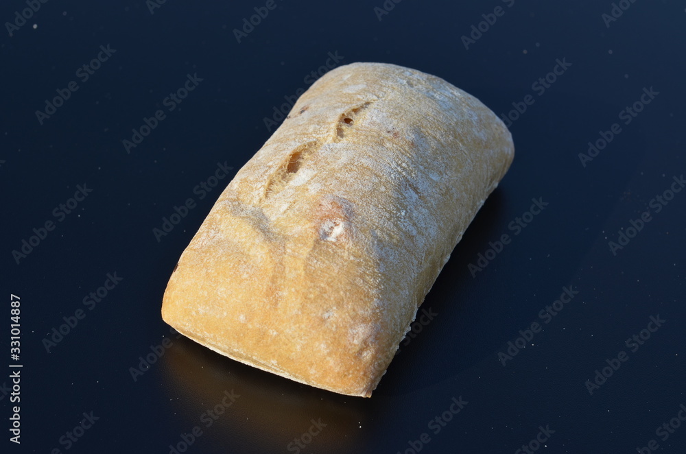 wypieki z pieca , pieczywo , bułeczki , bułki ,z pieca bochenki , pieczone ,z pieca , prosto z pieca , do piekarni reklama , pieczone , bułka z pieca , wypieki z piekarni , z cukierni , śniadanie,