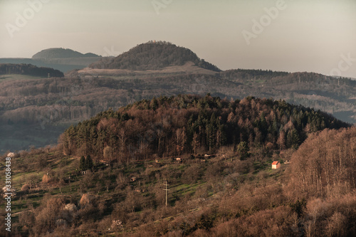 Panoramablick auf die Reutlinger Alb schwäbische Alb photo