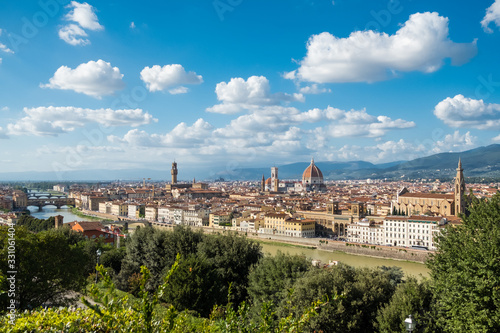 Panoramic view of Florence skyline, river Arno and bridges, Italy © Annee