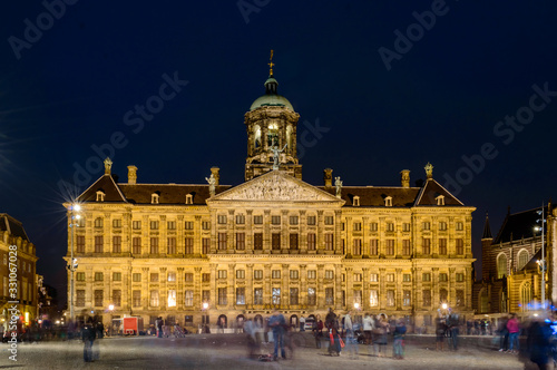Amsterdam by night, Dam Square © adriatic99