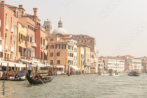 Scenery of Venetian canal  © INSUNG
