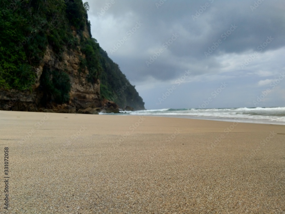 Obraz premium Beautiful beach with nature background. Good place to spent a holiday.