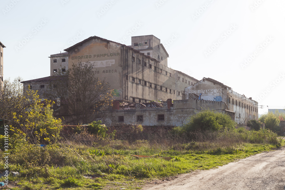 Antigua fabrica de embutidos Argel en Pamplona